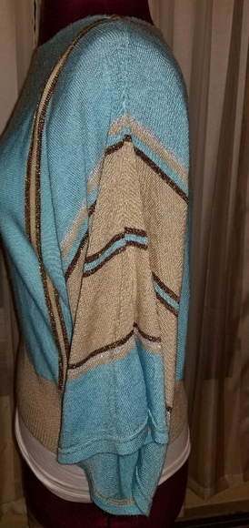 Fun striped Kimono Style Knit crop top - Picture 4 of 6